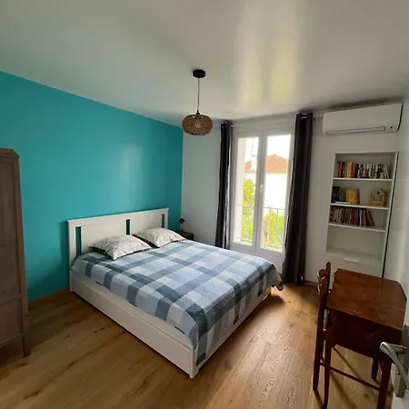 Villa La Desiree ,Haut De Villa, Refait A Neuf , 4 Etoiles, Climatise, Parking Prive Et 120M2 De Jardin Villa Antibes