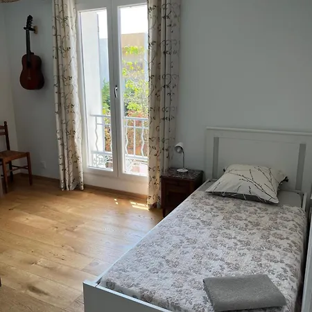 Villa La Desiree ,Haut De Villa, Refait A Neuf , 4 Etoiles, Climatise, Parking Prive Et 120M2 De Jardin Villa