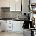 La Desiree ,haut De La Villa, Entierement Renovee, 4 Etoiles, Climatise, Parking Prive Et 120m2 De Jardin *