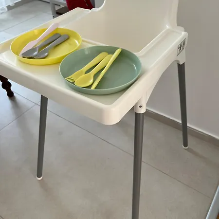 Villa La Desiree ,haut De La Villa, Entierement Renovee, 4 Etoiles, Climatise, Parking Prive Et 120m2 De Jardin